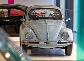 VW: Autostadt zeigt allerletzten Kfer