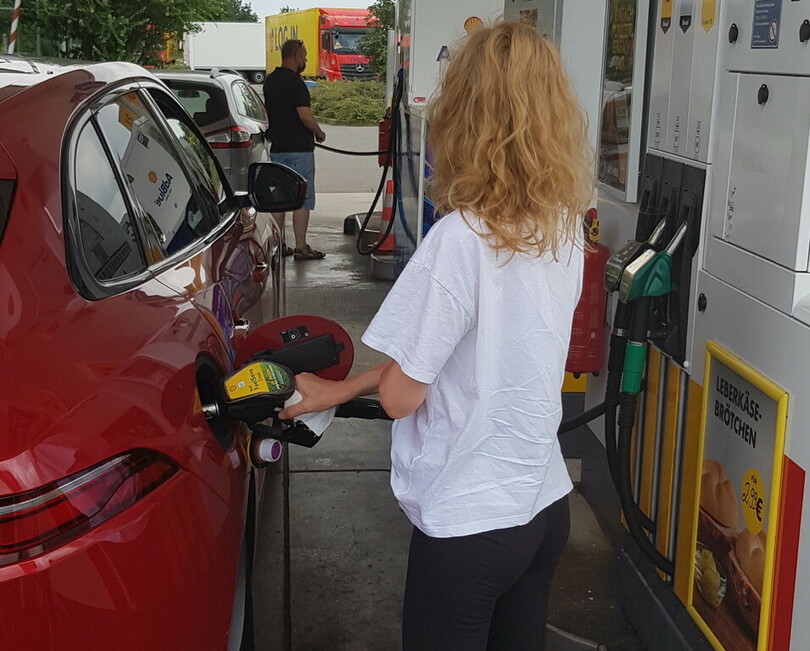 Benzinpreis im Oktober deutlich gesunken