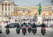 Ducati-Fahrer treffen sich berall auf der Welt