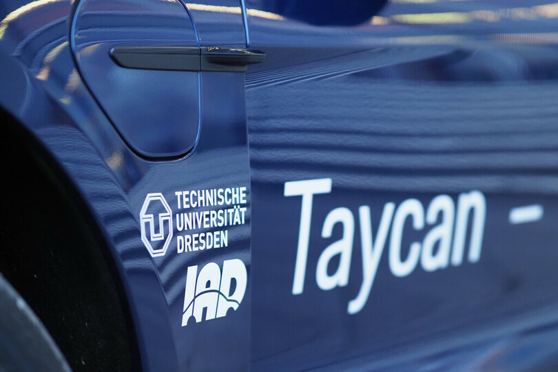  In Dresden haben die Studenten jetzt ihren eigenen Porsche Taycan