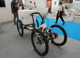 Cargobike-Konzept Heflow - Vier Räder, eine Brennstoffzelle