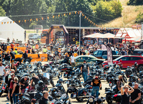Harley-Davidson feiert in Dresden