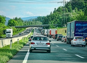 Richtig verhalten auf der Autobahn