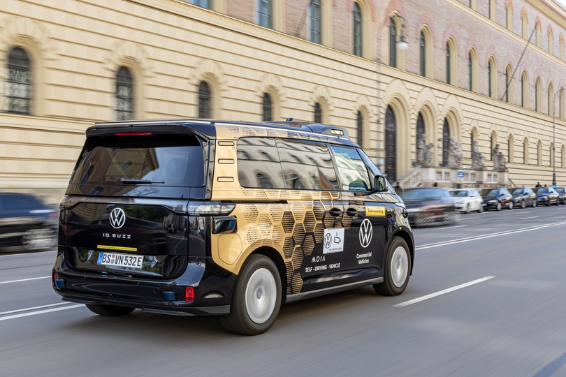 VW ID Buzz AD: Erstmals mit Fahrgästen auf öffentlichen Straßen VW ID Buzz AD: Erstmals mit Fahrgästen auf öffentlichen Straßen