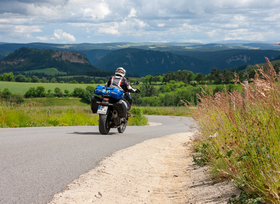Fahrbericht: Suzuki V-Strom 1050 DE - Für Straße und Feldweg