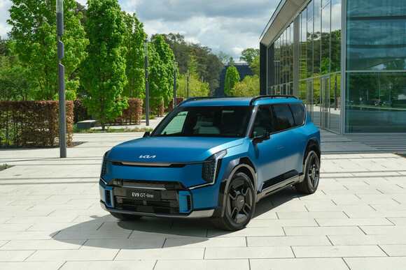 Kia EV9 startet mit Modellversion GT-line