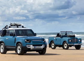 Land Rover zeigt Extramodell des Defender - Zartblau für den Grobian