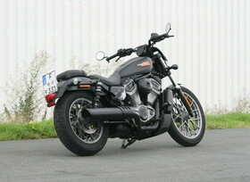 Das kleinste Pferd im Harley-Stall