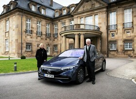 Das elektrische Flaggschiff aus Stuttgart