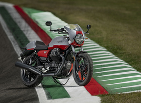Moto Guzzi V7 Stone Corsa - Optisch schneller