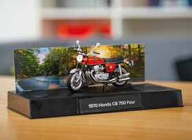 Das Jahrhundertmotorrad als Bausatz exklusiv bei Louis