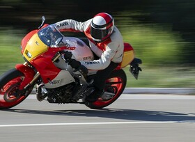 Yamaha beschwört die Rennmaschinen der 80er-Jahre