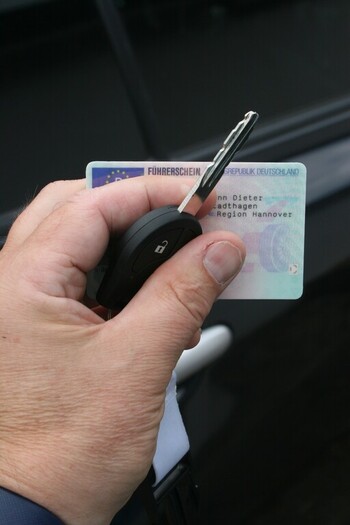 Der Weg zum Führerschein ist lang und teuer