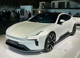 Polestar baut seine Elektro-Familie weiter aus - Luxus-Limousine und Edel-Roadster