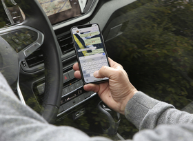Gefährliche Ablenkung  - Wieder mehr Handys am Steuer 