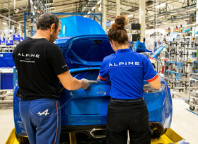 Alpine-Werksbesichtigung in Dieppe: In der Ruhe liegt die Kraft