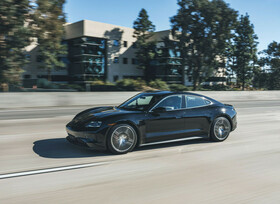 Porsche Taycan bringt es auf fast 590 Kilometer