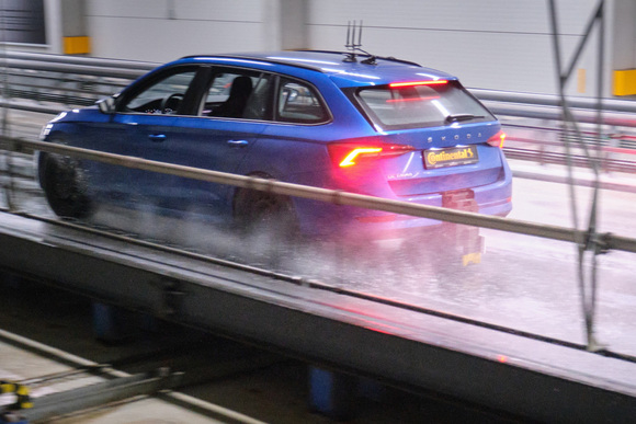 Reifen Bremstestanlage von Continental ist wegweisend