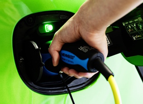 Pkw-Markt Europa - Deutscher Sonderweg bei E-Auto und Diesel