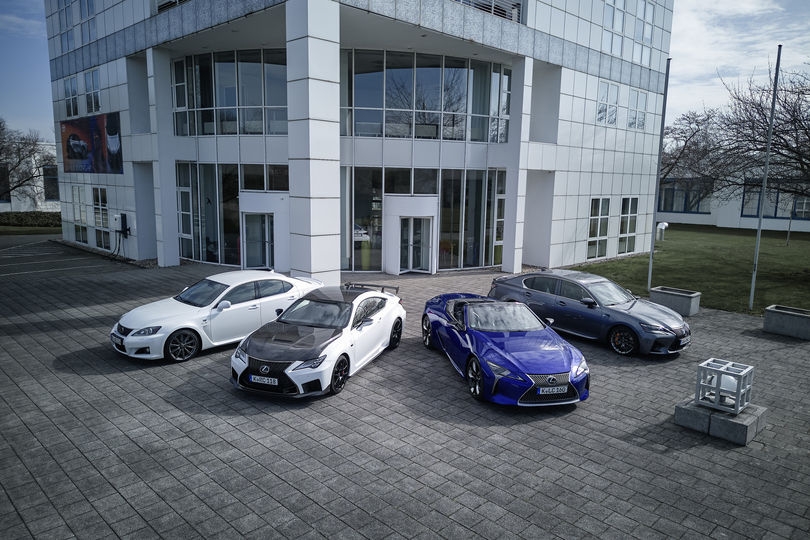 35 Jahre Lexus V8Modelle Leise perlt der Champagner motortraffic