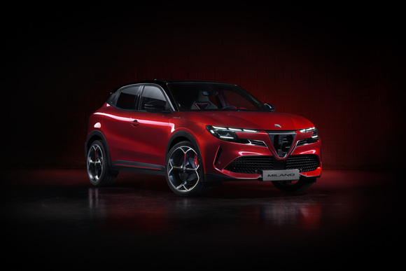 Weltpremiere des Alfa Romeo Milano SUV