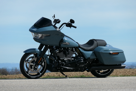Test: Harley-Davidson Road Glide - Gipfelerlebnis