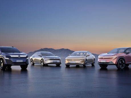 Nissan zeigt vier neue Konzeptfahrzeuge
