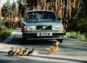 50 Jahre Volvo 240  - Sicherer, grüner, schneller - schwedisch!