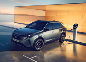 Peugeot E-5008: Großraum-Stromer für sieben Insassen