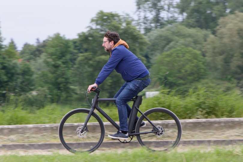 Umfrage zur Verkehrsmittelnutzung - Auto vor Rad