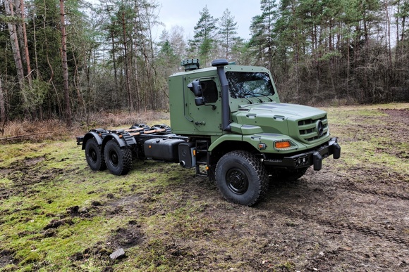 Mercedes-Benz Special Trucks präsentiert Lkw-Baureihe Zetros