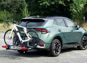 Ratgeber: Pedelec-Transport im Auto - Wenn E-Bikes huckepack reisen