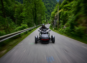 Fahrbericht: Can-Am Spyder F3-S  - Adrenalin auf drei Rädern 