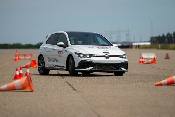 Soft- statt Hardware - Bosch wird zum Programmierer