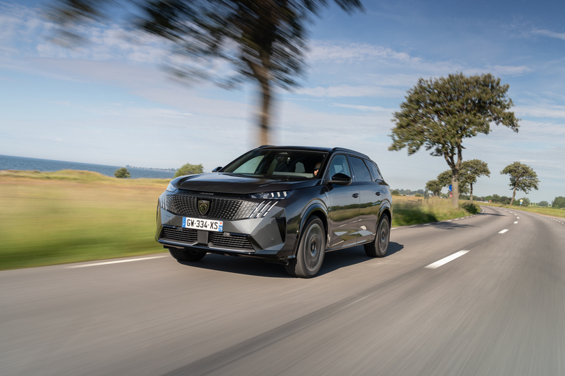 Fahrbericht: Peugeot E-5008 - Französischer Familien-Stromer 