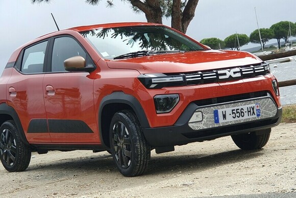 Fahrbericht Dacia Spring: Aufgehübschter Volksstromer