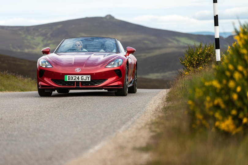Fahrbericht: MG Cyberster  - Hochspannung am Roadster-Himmel