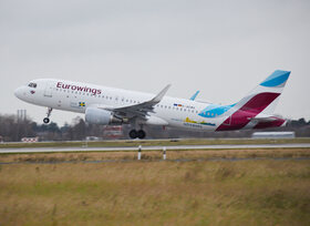 Mehrkosten für Extra-Beinfreiheit im Flieger - Zwischen 4 und 45 Euro