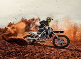 Triumph unterstützt Motocrosser