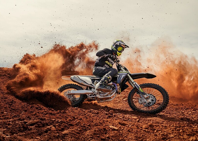 Triumph unterstützt Motocrosser