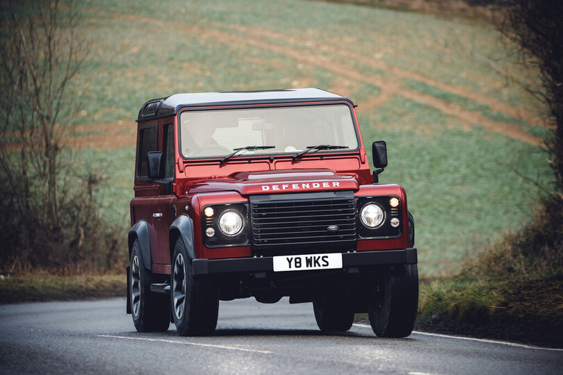 Land Rover haucht alten Defender mit einem V8 neues Leben ein