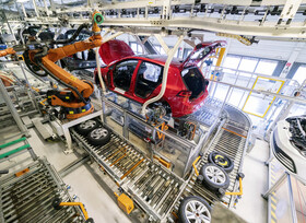 Pkw-Produktion  - Export kurbelt Fahrzeugbau an