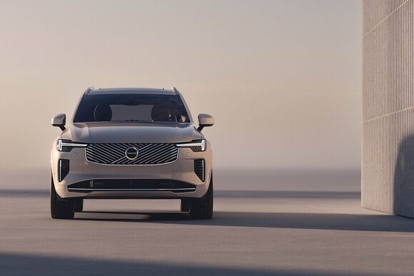 Volvo XC90 fährt weiter mit Verbrenner