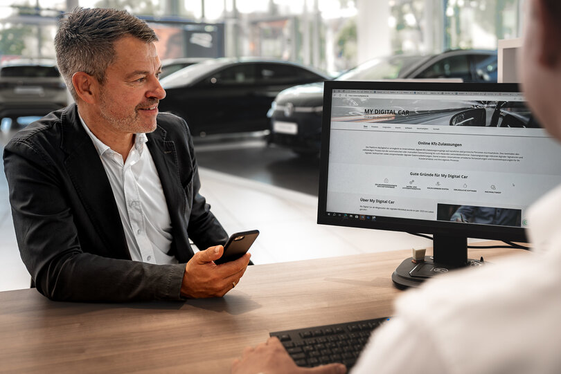 Online-Zulassung  - Schluss mit Schlangestehen  Online-Zulassung  - Schluss mit Schlangestehen