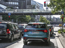 Pkw-Dichte  - Wieder mehr Autos pro Einwohner