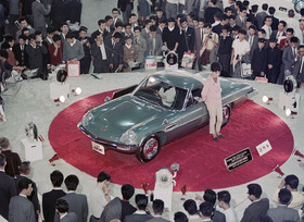 60 Jahre Flaggschiff-Modelle auf Mazda Art  - Mit der Macht des Mount Fuji 