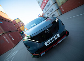 Nissan startet online den Vorverkauf des Ariya Nismo 