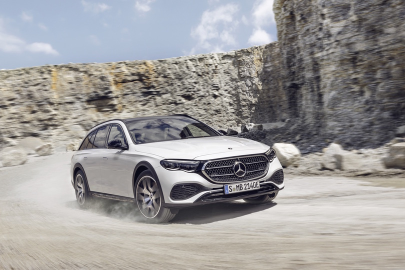 Mercedes Plug-in-Strategie - Die Stecker-Pädagogen