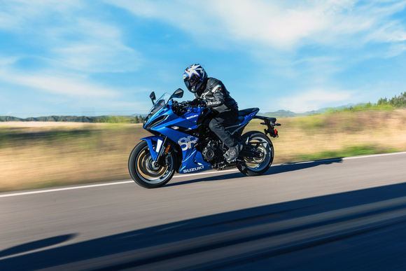 Test: Suzuki GSX-8R - Halbstarker Sportler