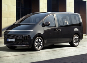 Hyundai Staria   - Immer mit Hybrid  